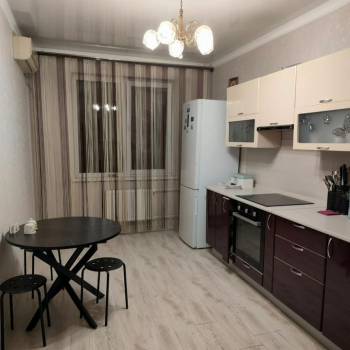 Сдается 2-х комнатная квартира, 62 м²