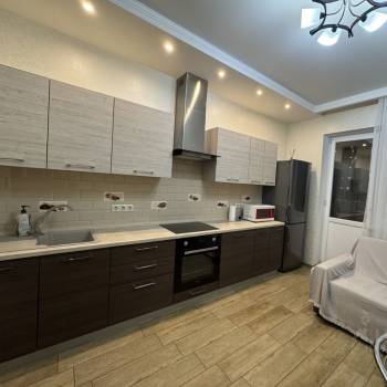 Сдается 1-комнатная квартира, 48 м²