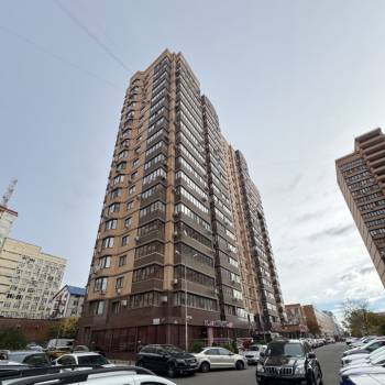 Сдается 1-комнатная квартира, 48 м²