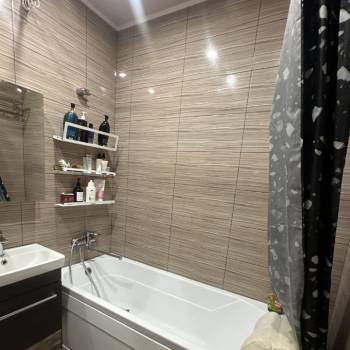 Продается 1-комнатная квартира, 32 м²