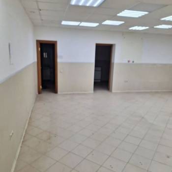 Сдается Нежилое помещение, 160 м²