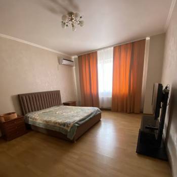 Сдается 1-комнатная квартира, 53,3 м²