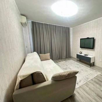 Сдается 2-х комнатная квартира, 56 м²