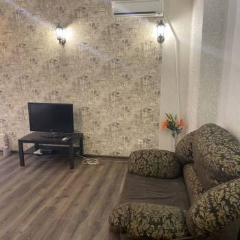 Сдается 2-х комнатная квартира, 73 м²