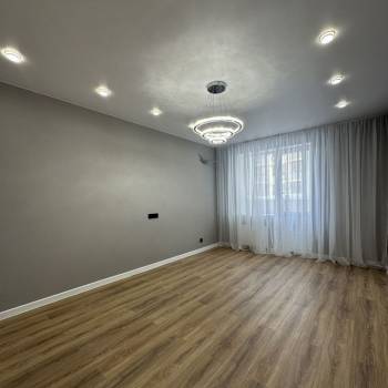 Продается 1-комнатная квартира, 44 м²