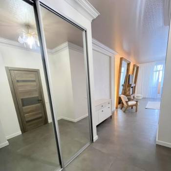 Сдается 1-комнатная квартира, 56 м²