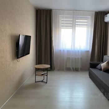 Сдается 1-комнатная квартира, 39,5 м²