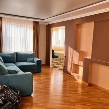 Продается 3-х комнатная квартира, 105 м²