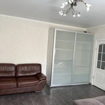 Сдается 1-комнатная квартира, 50 м²
