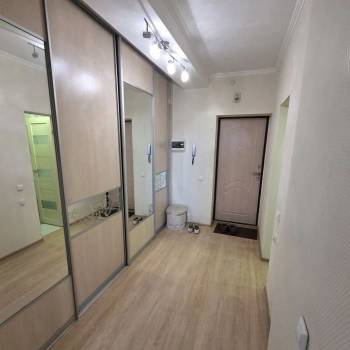 Продается 1-комнатная квартира, 42,1 м²
