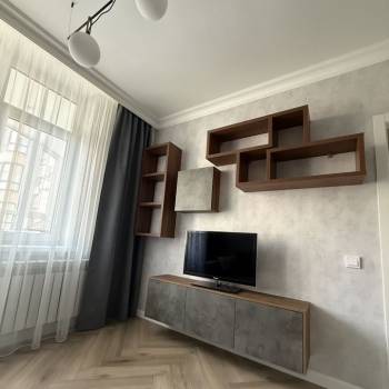 Продается 1-комнатная квартира, 36,8 м²