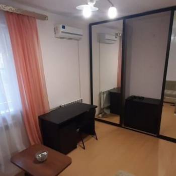 Продается 1-комнатная квартира, 27 м²