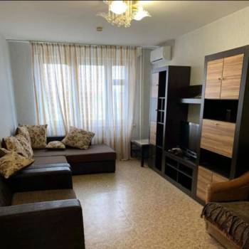 Продается 1-комнатная квартира, 43,5 м²