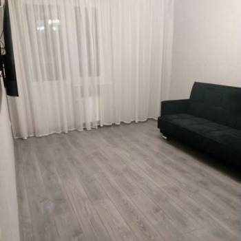Сдается Многокомнатная квартира, 90 м²
