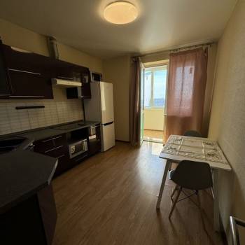 Сдается 1-комнатная квартира, 45 м²