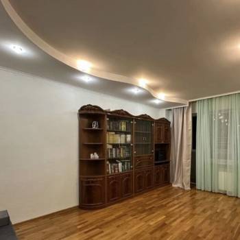 Сдается 2-х комнатная квартира, 74 м²