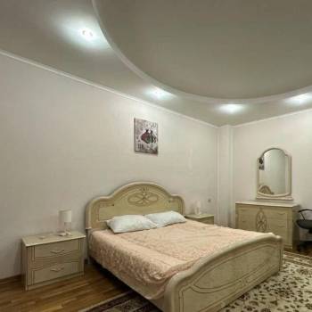 Сдается 2-х комнатная квартира, 74 м²