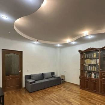 Сдается 2-х комнатная квартира, 74 м²