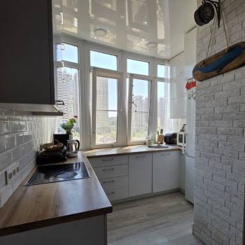 Продается 1-комнатная квартира, 52,3 м²