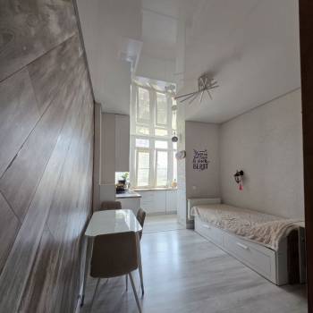 Продается 1-комнатная квартира, 52,3 м²