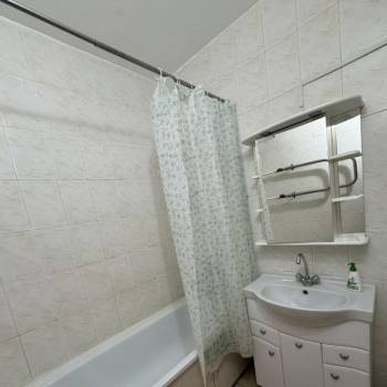 Сдается 2-х комнатная квартира, 68 м²