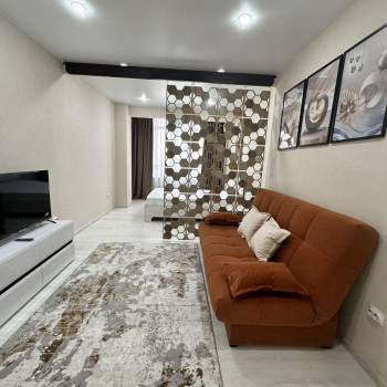 Сдается 1-комнатная квартира, 51 м²
