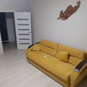 Сдается 1-комнатная квартира, 50 м²