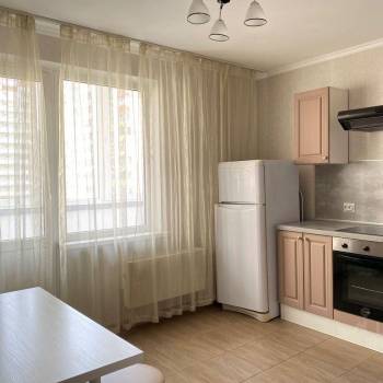 Сдается 1-комнатная квартира, 40 м²