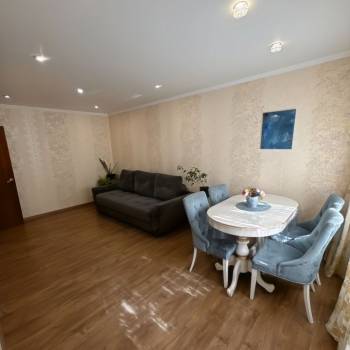 Продается 3-х комнатная квартира, 62 м²