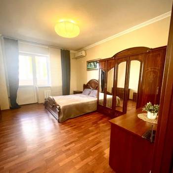 Сдается 1-комнатная квартира, 50 м²