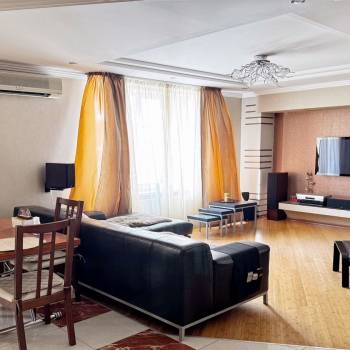 Продается Многокомнатная квартира, 138 м²