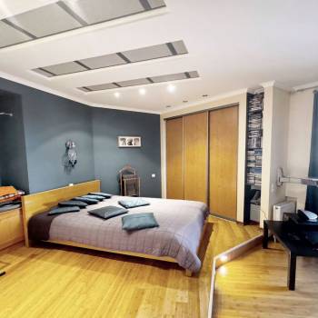 Продается Многокомнатная квартира, 138 м²