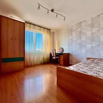 Сдается Многокомнатная квартира, 80 м²