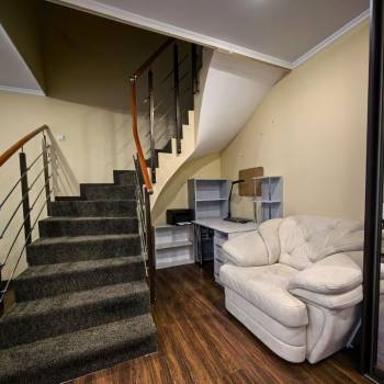 Продается Многокомнатная квартира, 107,3 м²