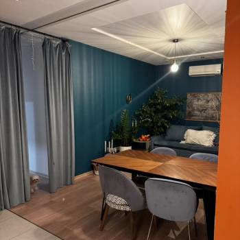 Продается Многокомнатная квартира, 100 м²