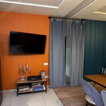 Продается Многокомнатная квартира, 100 м²