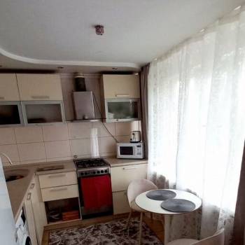Сдается Многокомнатная квартира, 60 м²
