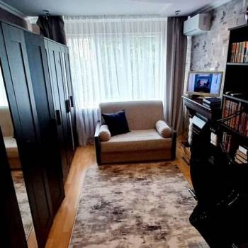 Сдается Многокомнатная квартира, 60 м²