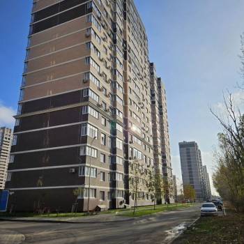 Продается 1-комнатная квартира, 52 м²