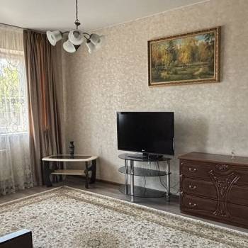 Сдается 1-комнатная квартира, 42,5 м²