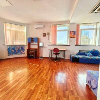 Сдается Многокомнатная квартира, 125 м²
