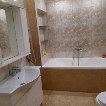 Продается Дом, 290 м²