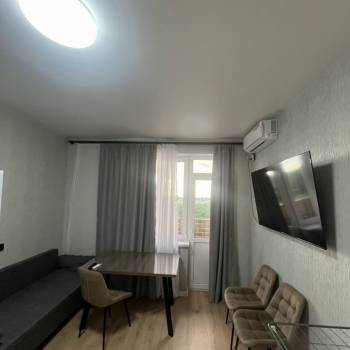 Сдается 1-комнатная квартира, 39 м²