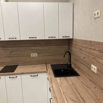 Продается 1-комнатная квартира, 35 м²