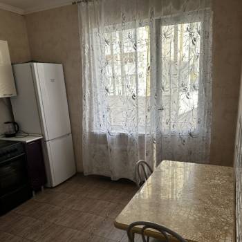 Сдается 1-комнатная квартира, 41 м²