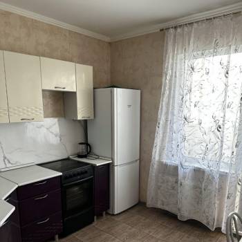 Сдается 1-комнатная квартира, 41 м²
