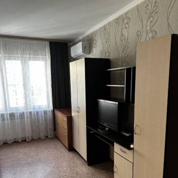 Сдается 1-комнатная квартира, 41 м²