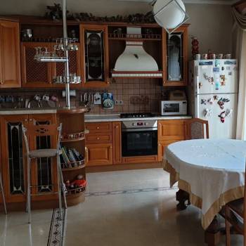 Продается Дом, 350 м²