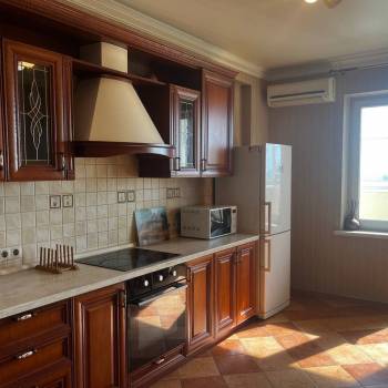 Продается 2-х комнатная квартира, 92,1 м²