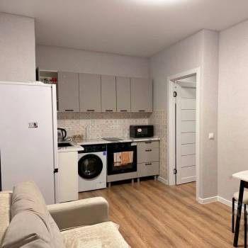 Сдается 1-комнатная квартира, 38 м²